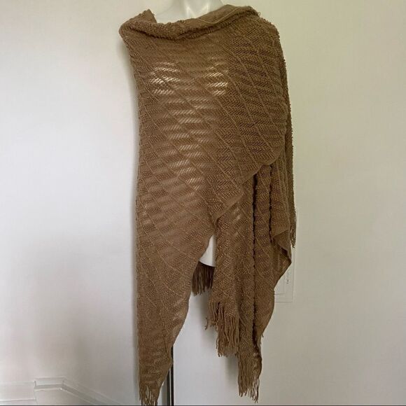 COPY - Textured Neutral Blanket Poncho Fringe Wrap Scarf - Picture 4 of 11